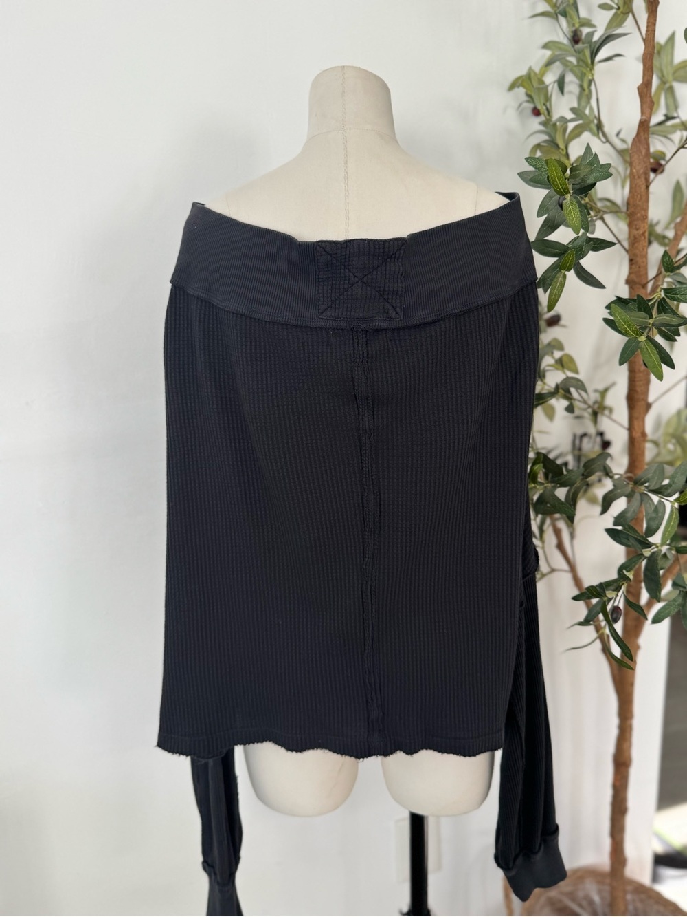Free People We The Free Black Off Shoulder Thermal Top Small Boho Slouchy - Picture 4 of 6